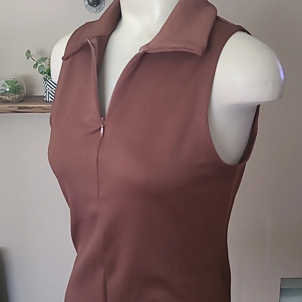 Collared bodysuit - Picture 7 of 8